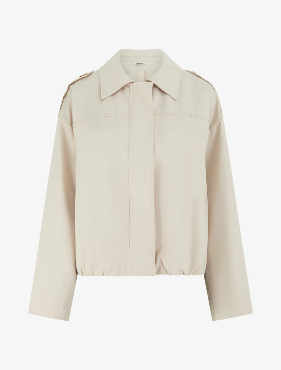 Effen vloeiende jas met rits. - Beige