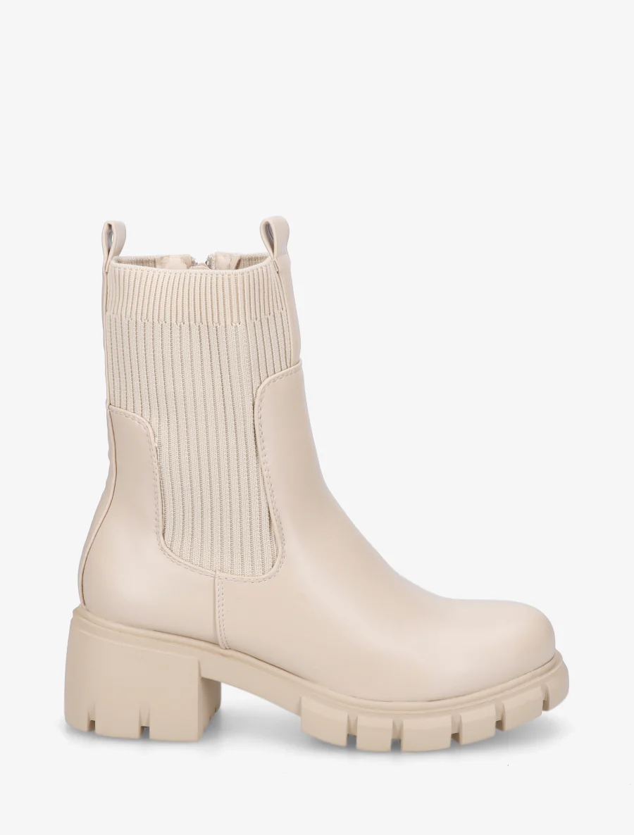 Enkellaarzen van twee materialen met een geprofileerde zool - Beige