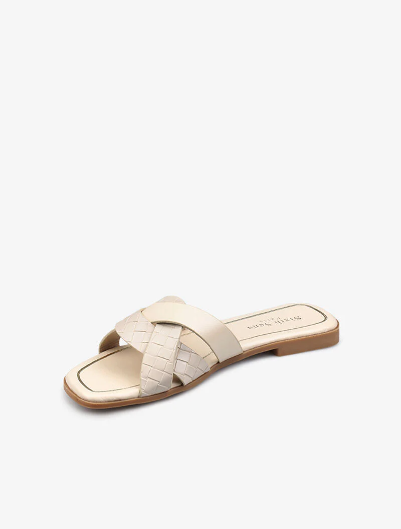 Gekruiste bandjes slippers met textuur - beige - Image 4