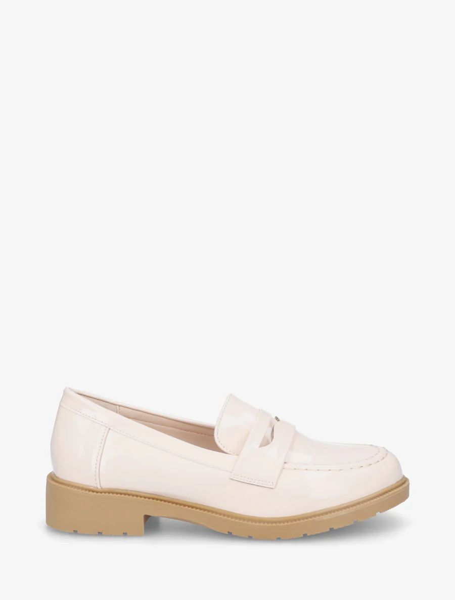 Gelakte mocassins van imitatieleer - Beige