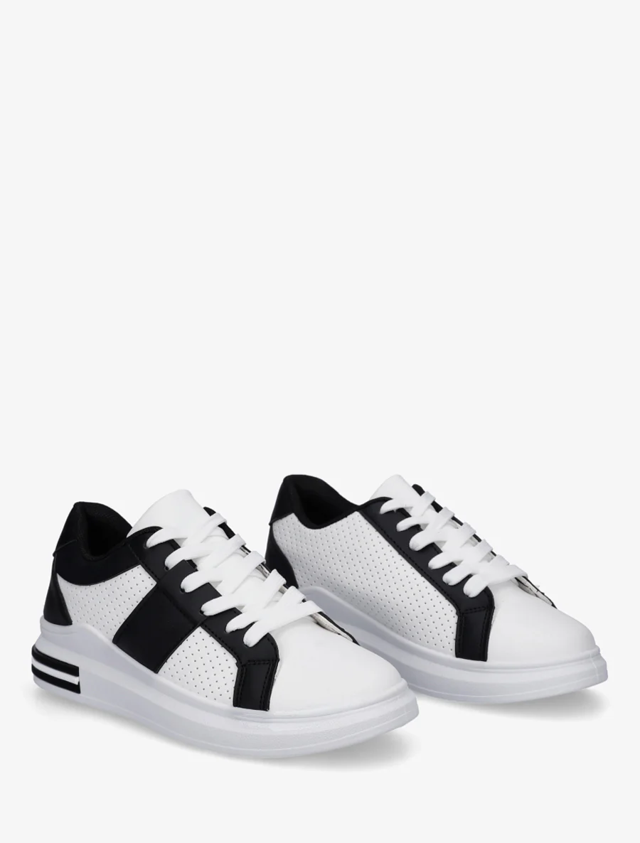Geperforeerde sneakers van imitatieleer - Zwart - Image 4