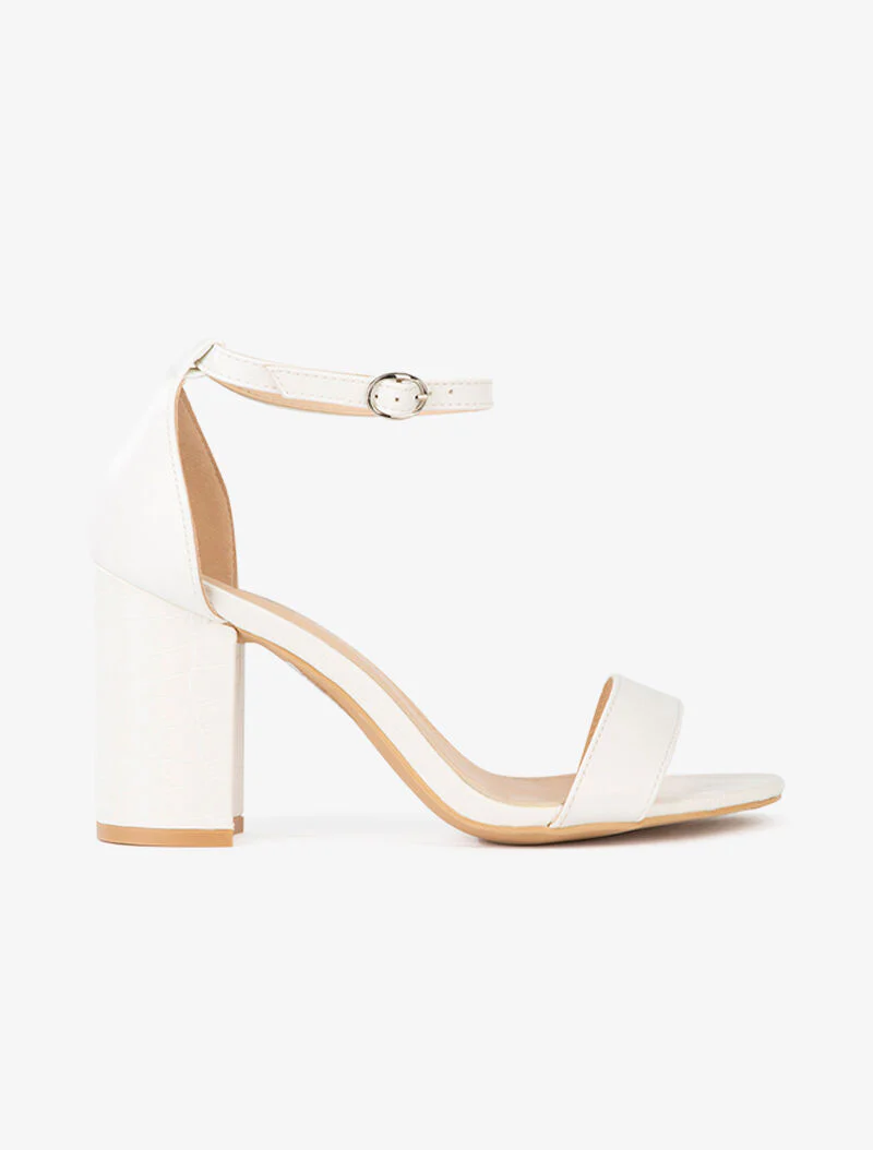 Hakken sandalen met krokodil effect zolen - wit