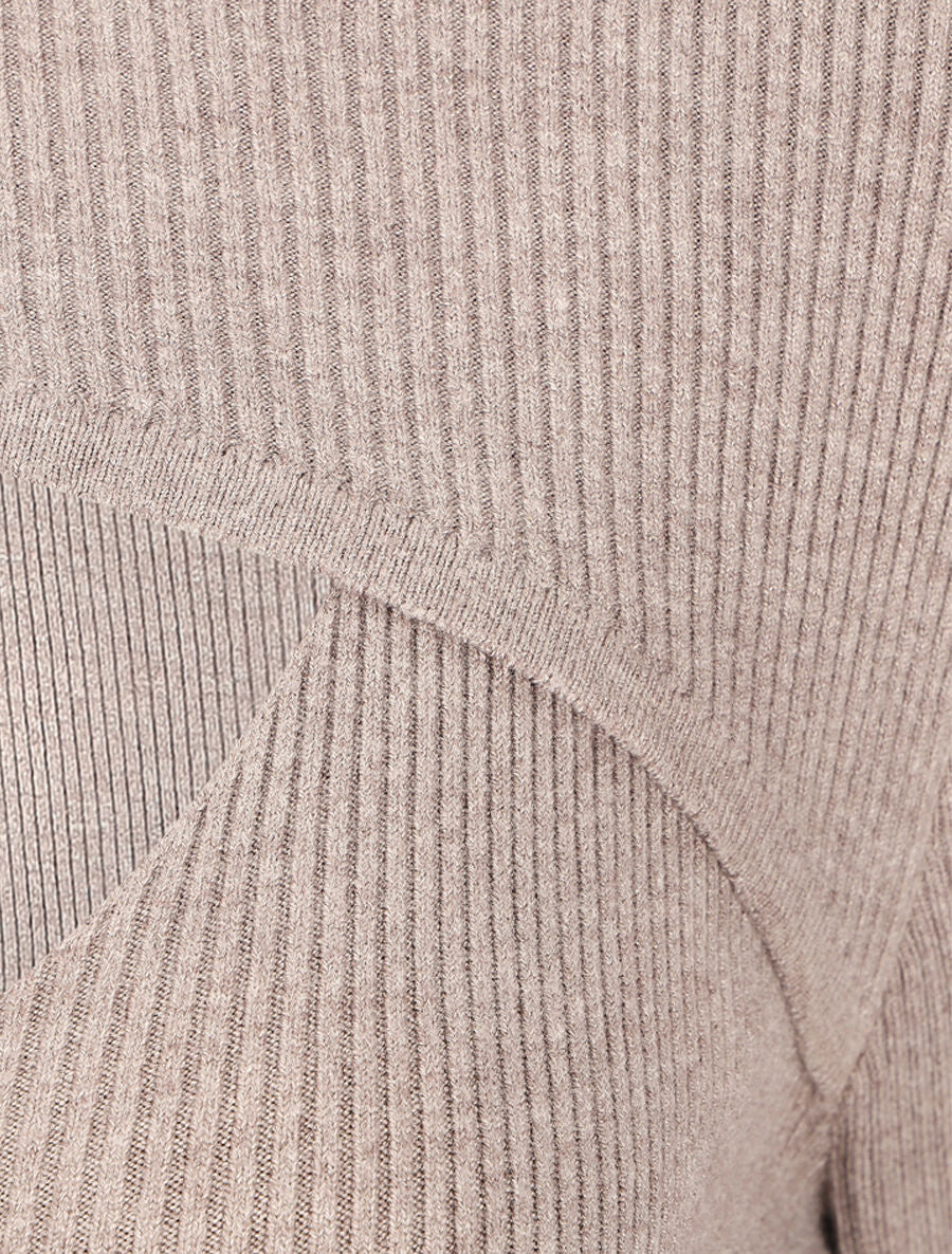 Halflange jurk van ribstof met opengewerkt décolleté - taupe - Image 3