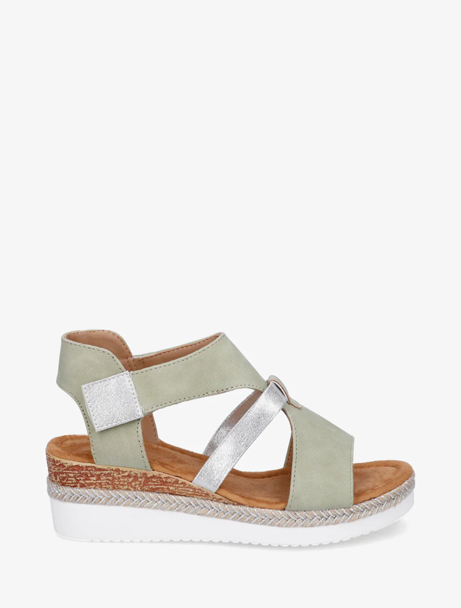 Klittenbandsandalen met sleehak - Amandelgroen