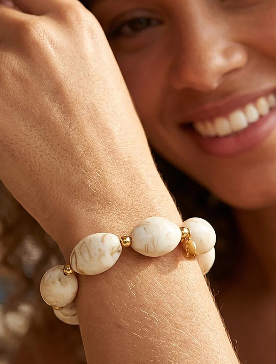 Kralenarmband van hars - Beige