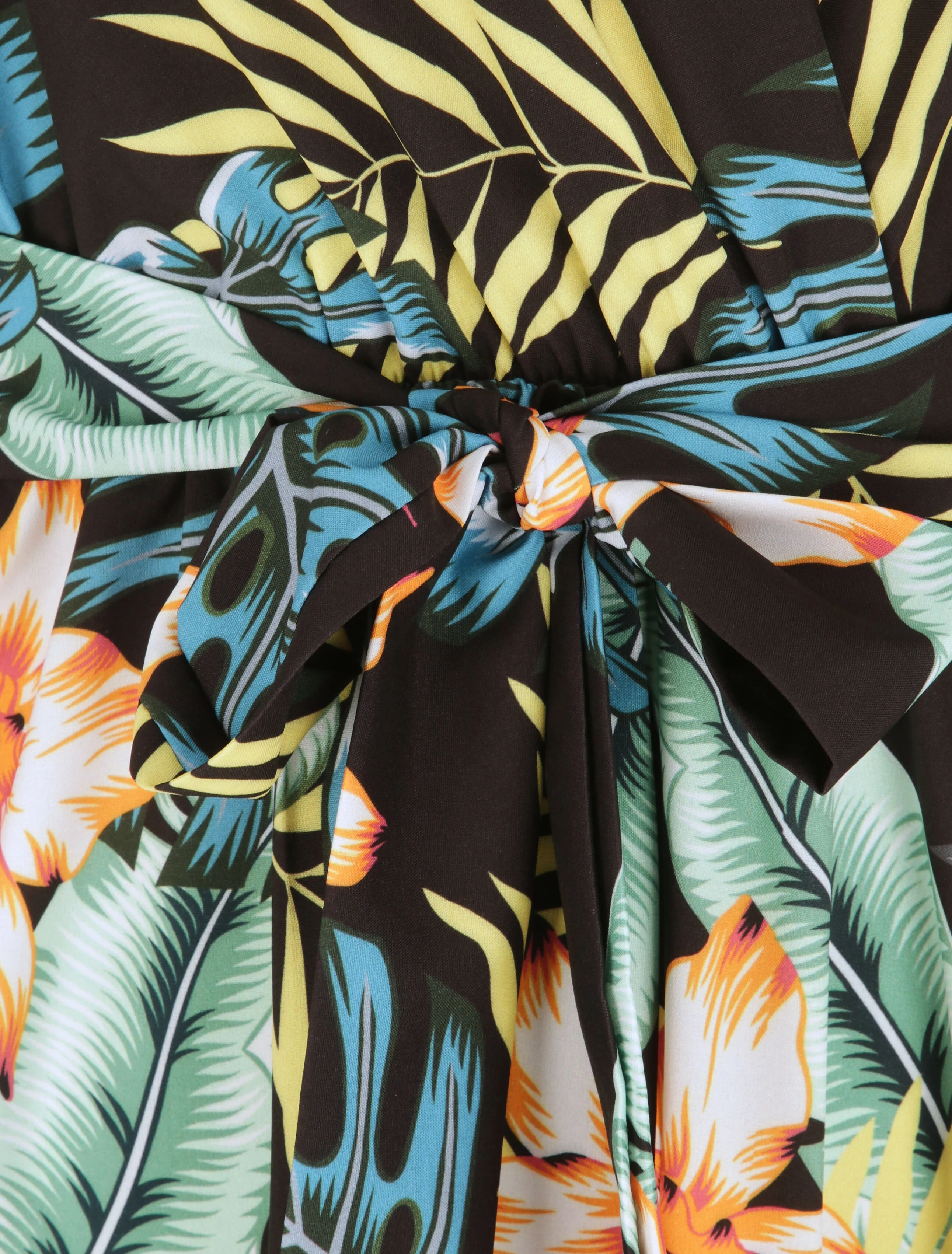 Lange getailleerde jurk met tropische orchideeënprint - Zwart - Image 3