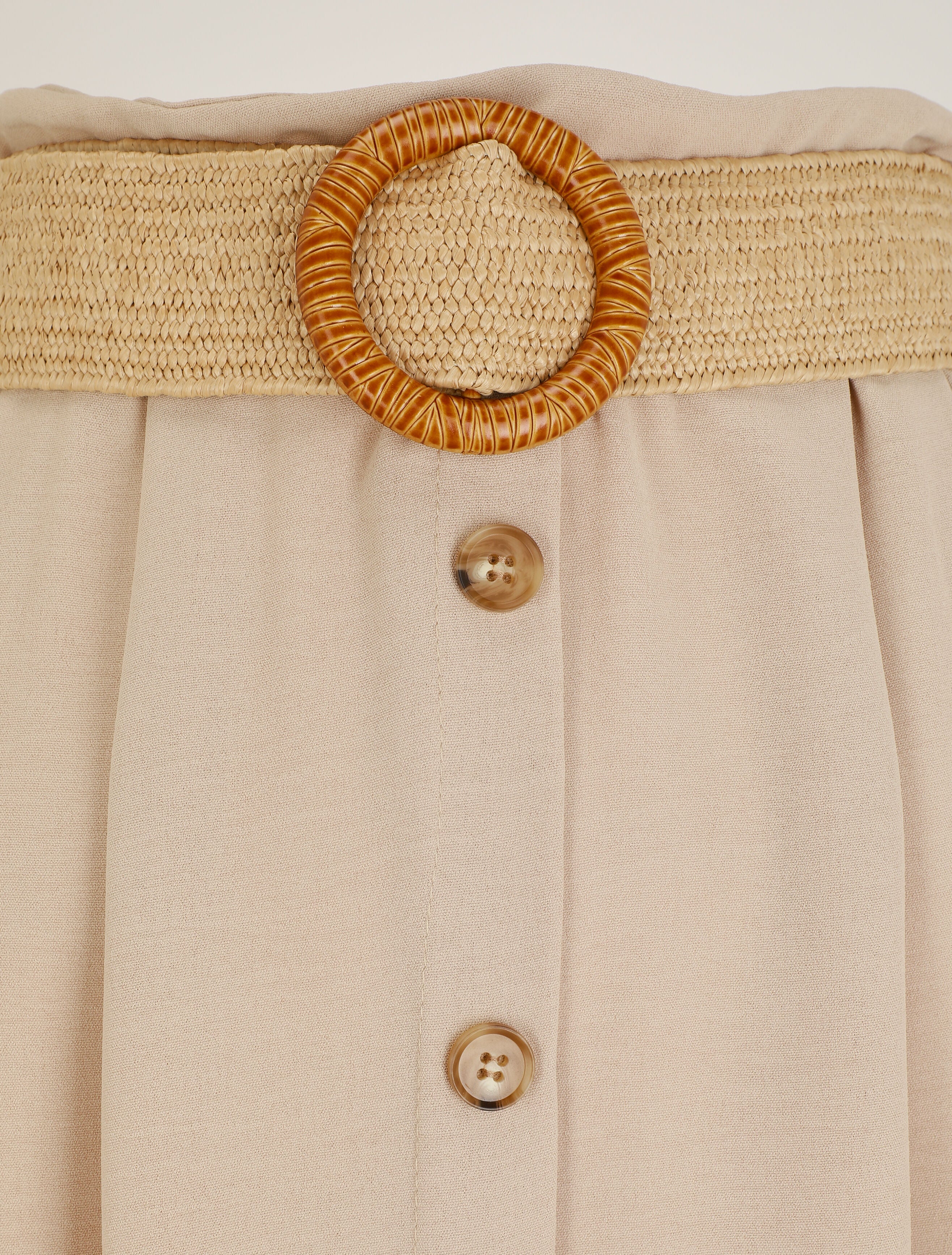 Lange uitlopende rok met knopen - beige - Image 3