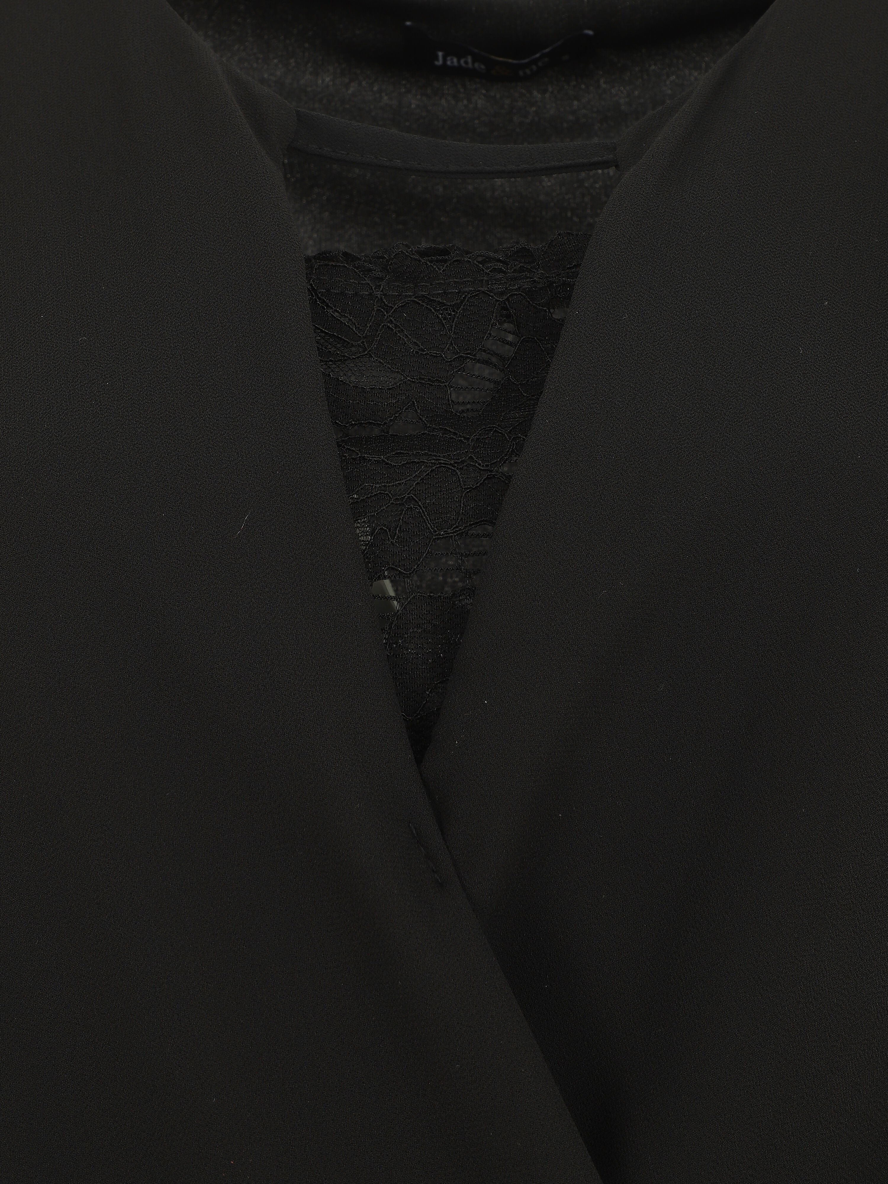 Mouwloze. effen top met wikkelhals - zwart - Image 3