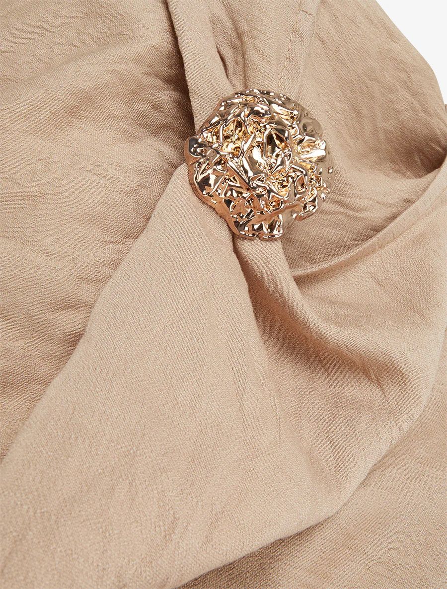 Mouwloze lange jurk met gedrapeerd effect - Donker beige - Image 3