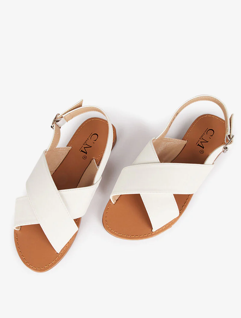 Platte sandalen met brede gekruiste banden - wit