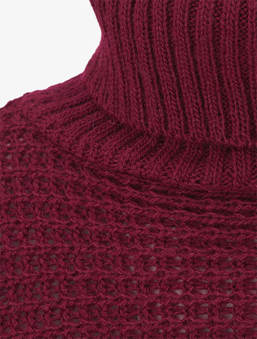 Rechthoekige ponchostijl trui met coltrui. - Wijnrood - Image 3