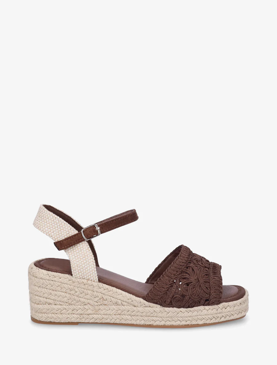 Sandaal met sleehak en raffia zool - Bruin