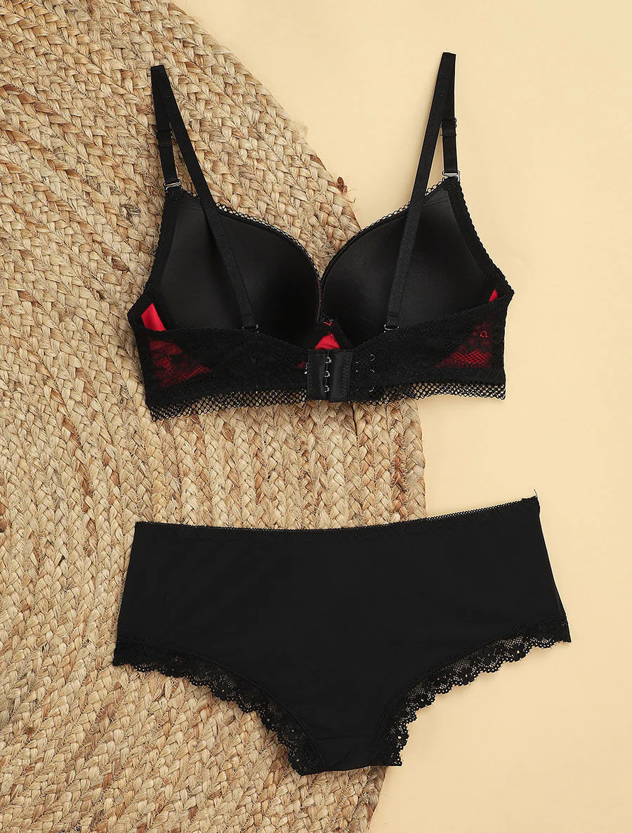 Set met fijne bloemenborduursels en shorty - Zwart/rood - Image 2