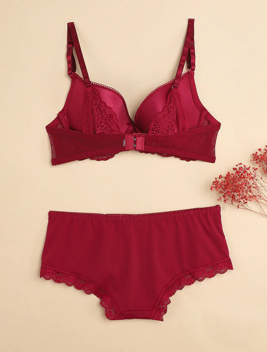 Set met fijne geborduurde festonrand en shorty - Pruim - Image 2