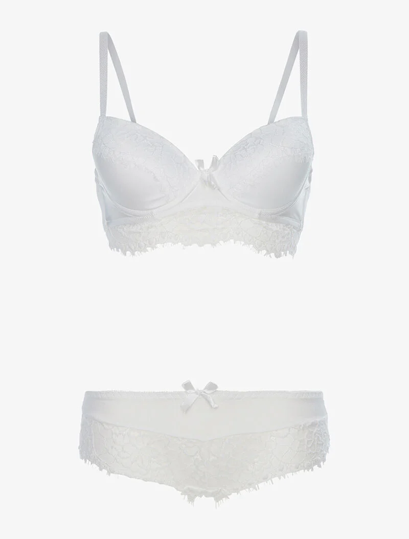 Set met kanten rand en slip - wit