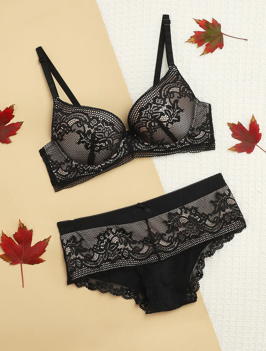 Set push-up met bloemenborduursel en shorty - Zwart/nude