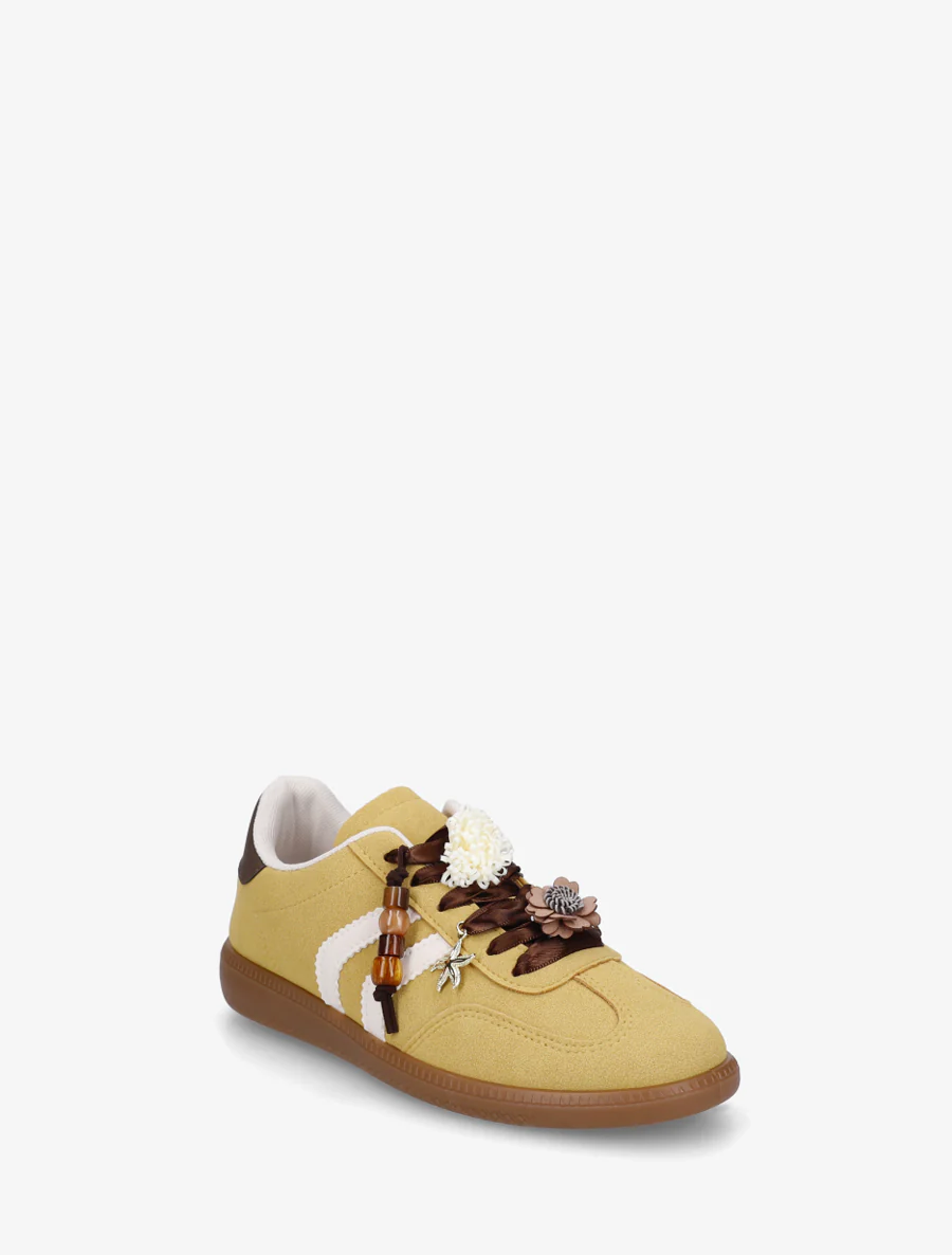 Sneakers met bloemen- en houten parelinzetstukken - Mosterdgeel - Image 2