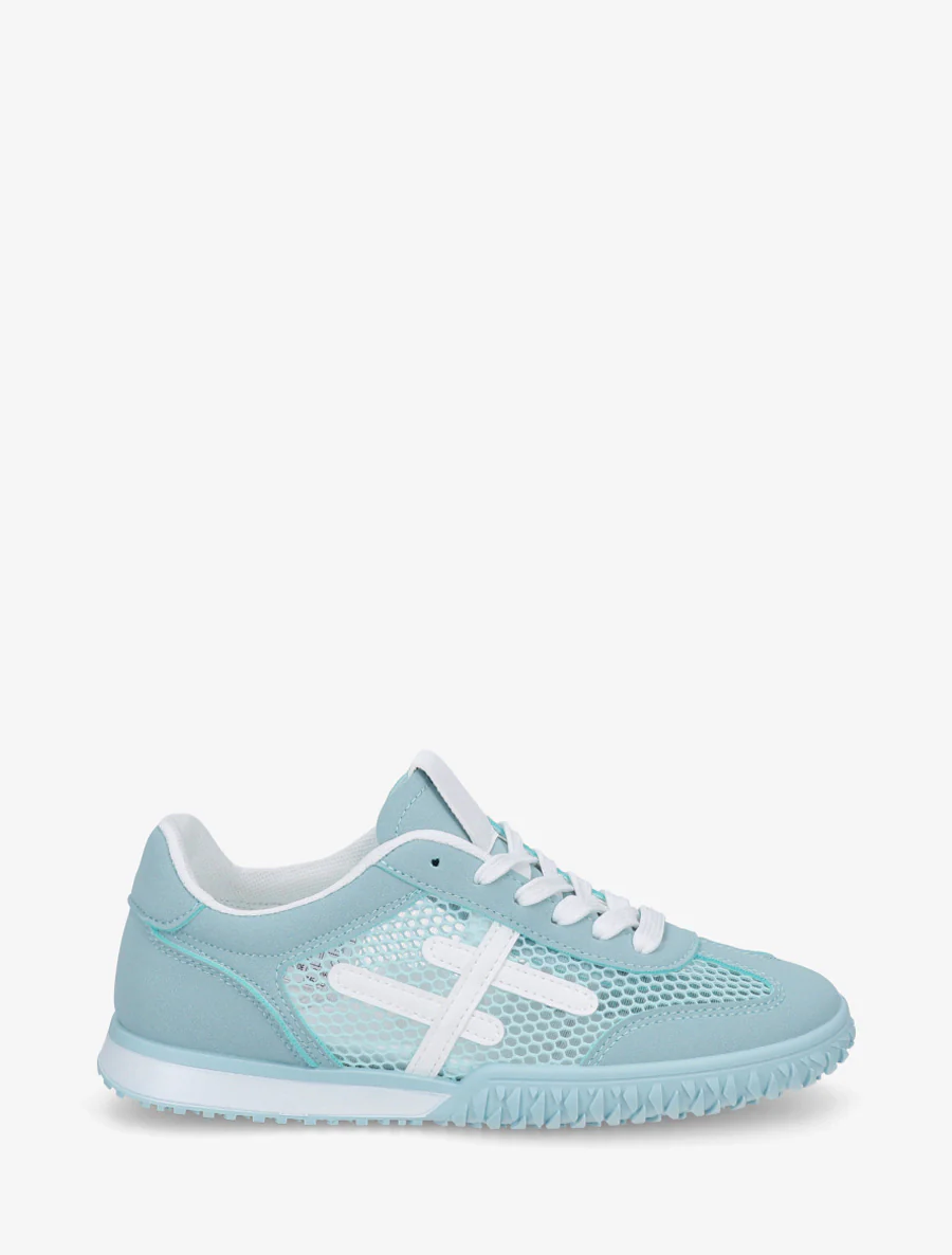 Sneakers met strepen en wafelstof. - Lichtblauw
