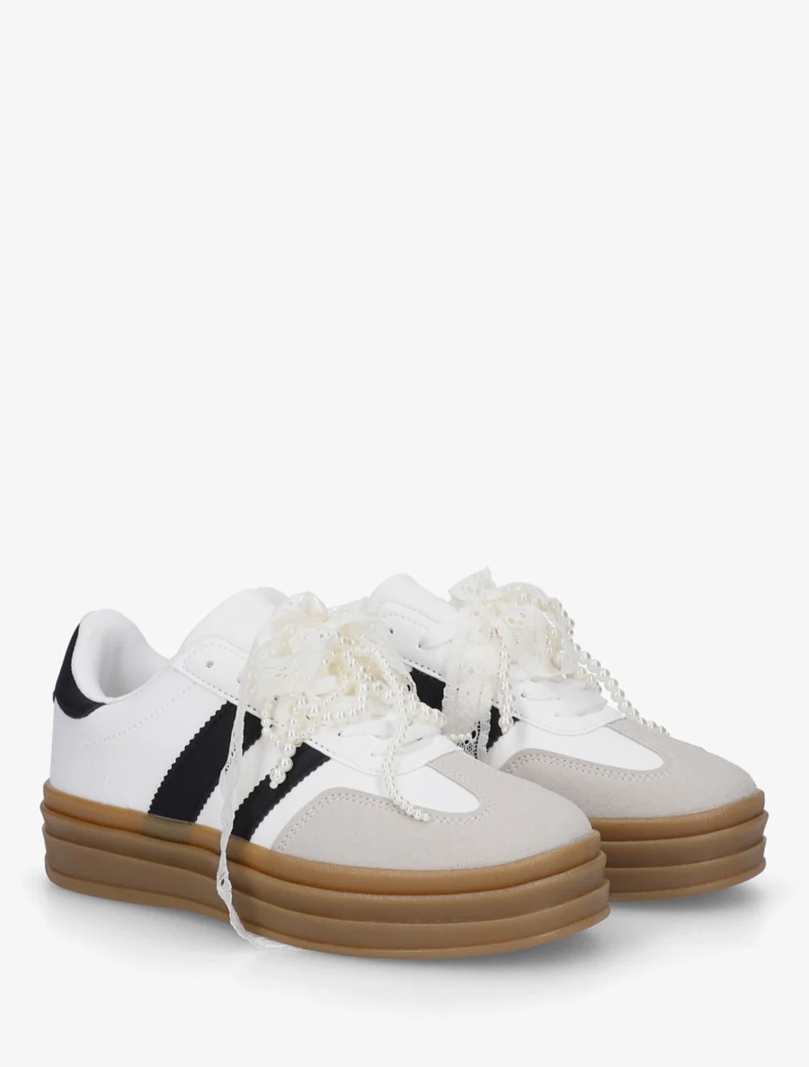Sneakers van imitatie-nubuck met gestileerde veters. - Wit - Image 4