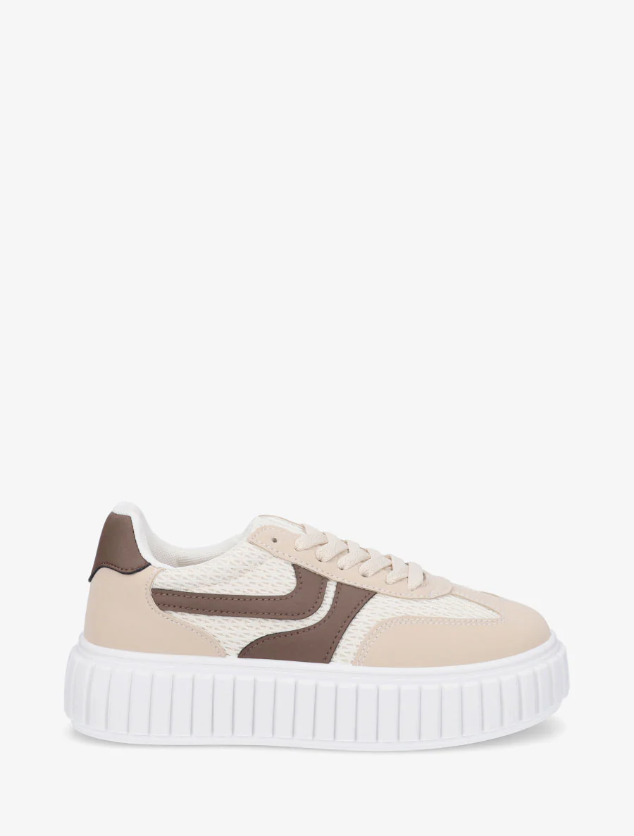 Sneakers van twee materialen met een gestreept plateauzool. - Beige