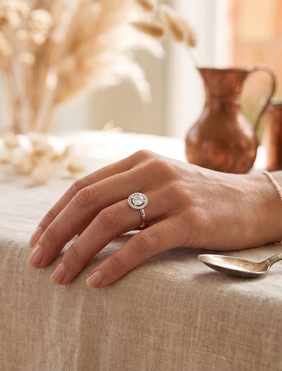 Solitaire ring stijl ingelegd met stenen - Geld