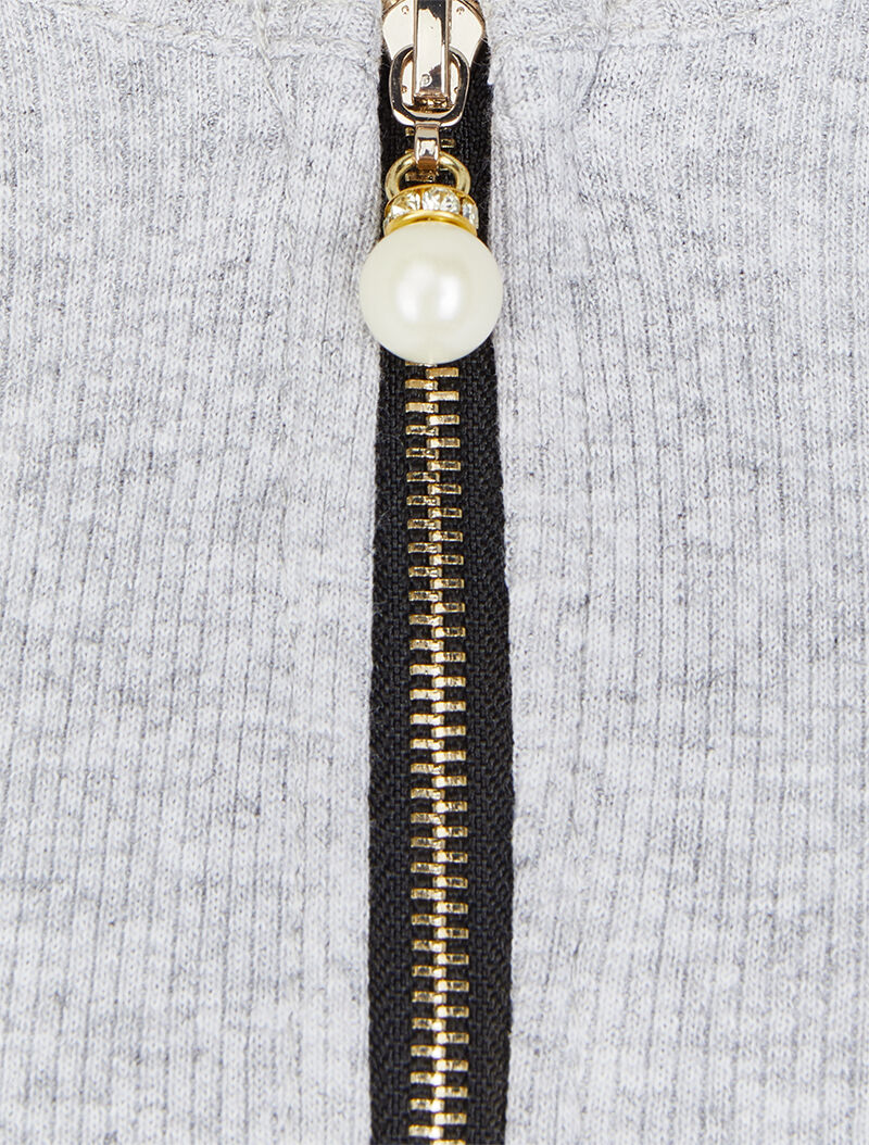 Geribbelde top met ronde hals en rits met parel- en strassdetails - Gemêleerd grijs - Image 3
