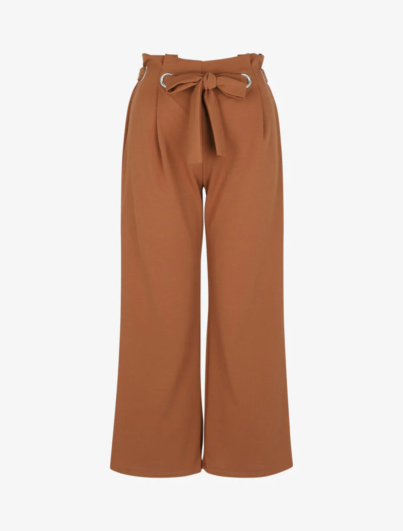 Vloeiende broek met oogjes - Camel