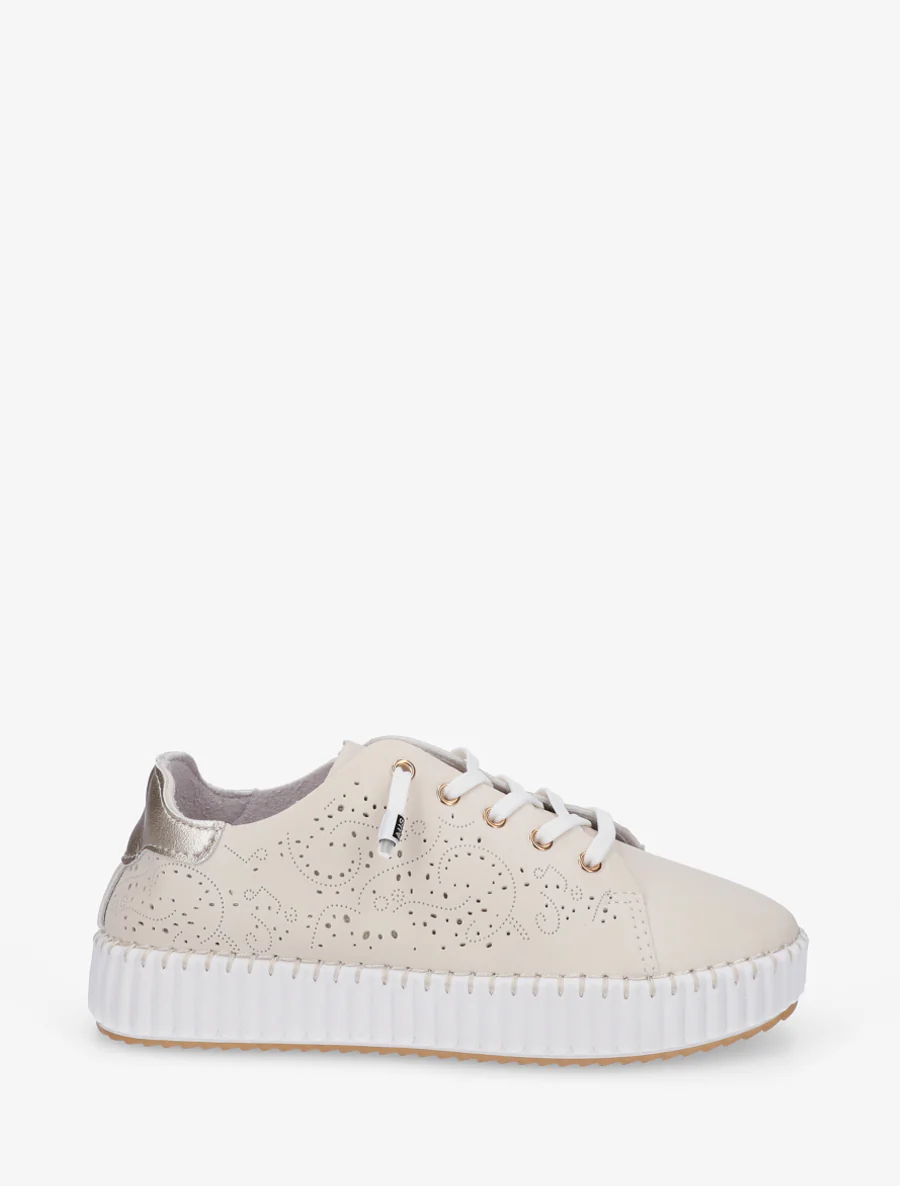 Zachte sneakers met opengewerkte patronen - Beige